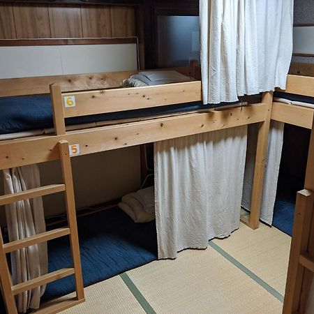 Guesthouse Tomaru Такаяма Екстер'єр фото