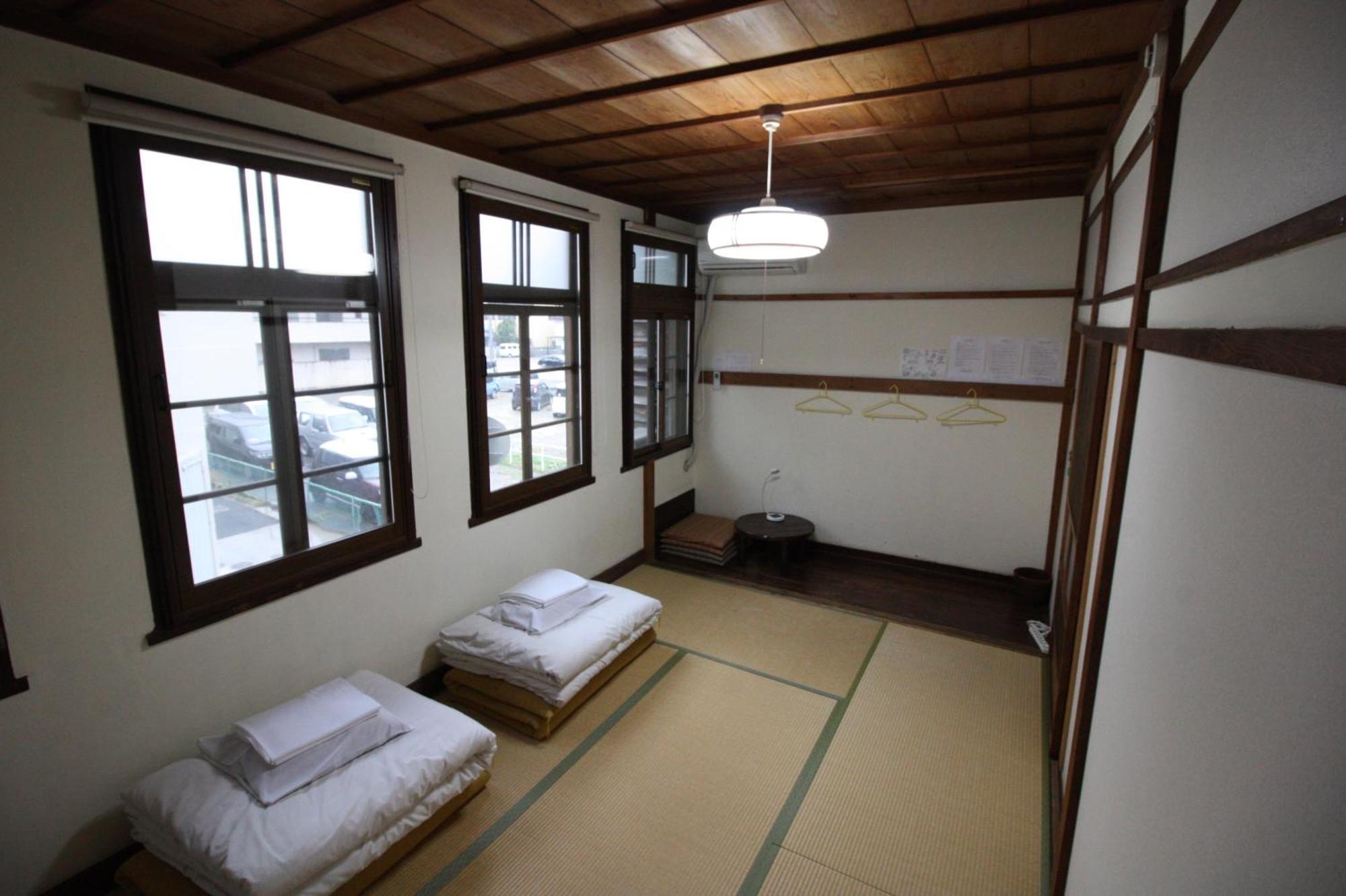 Guesthouse Tomaru Такаяма Екстер'єр фото